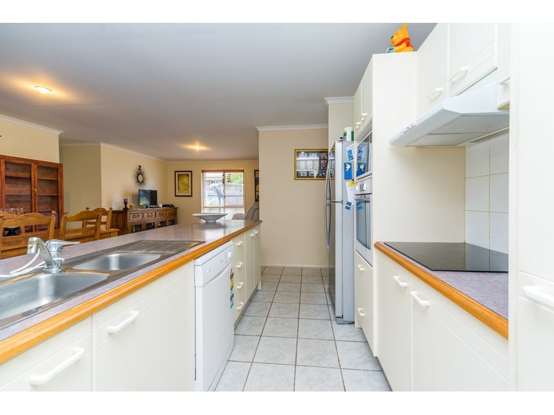 10 Blueash Crescent, Oxenford QLD 4210