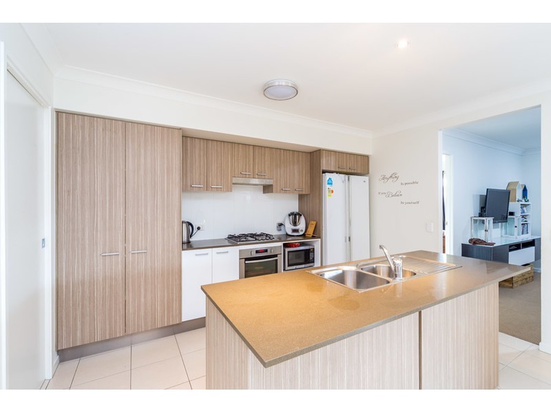 68 Brookside Circuit, Ormeau QLD 4208