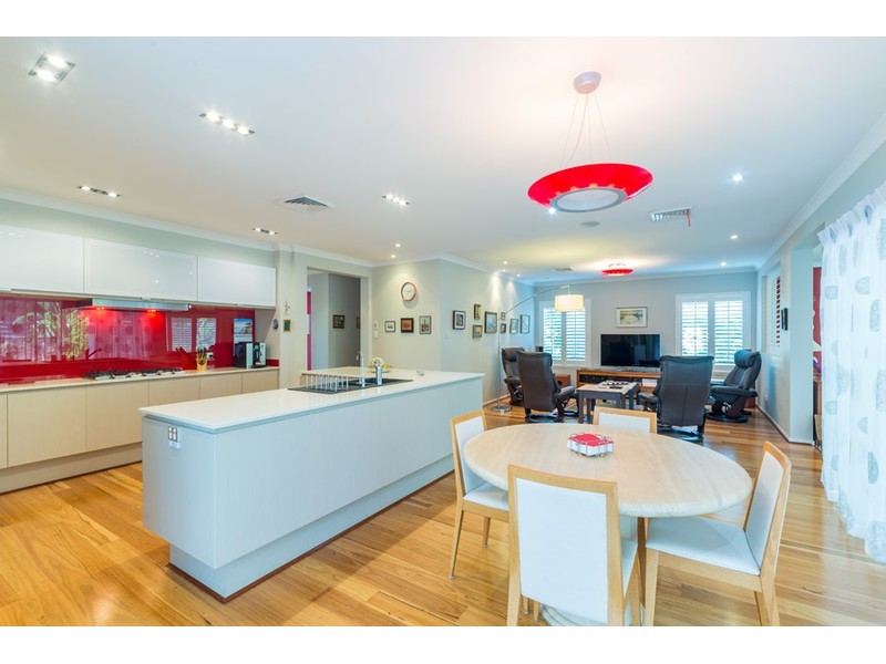 32 Stoney Creek Circuit, Ormeau QLD 4208