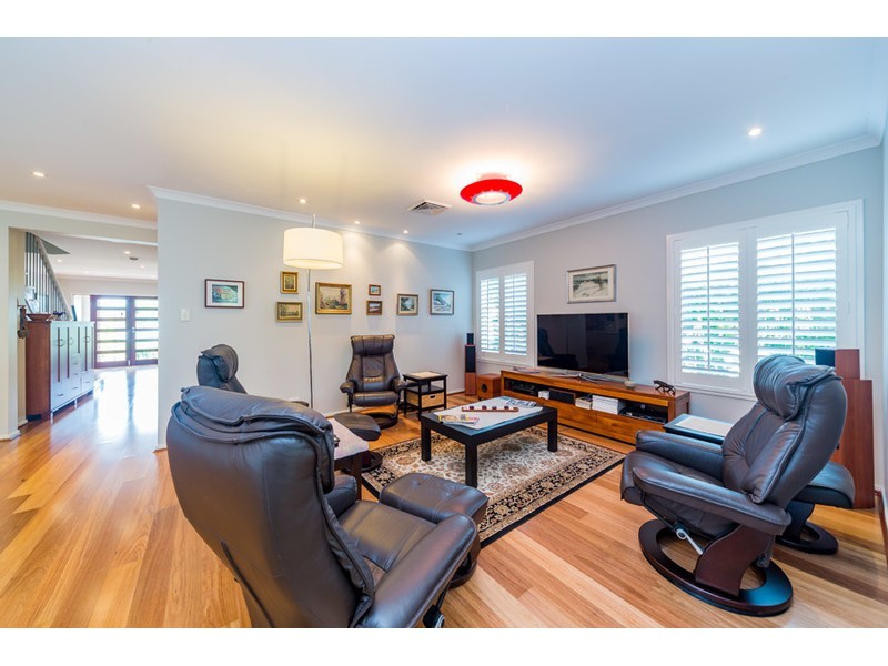 32 Stoney Creek Circuit, Ormeau QLD 4208