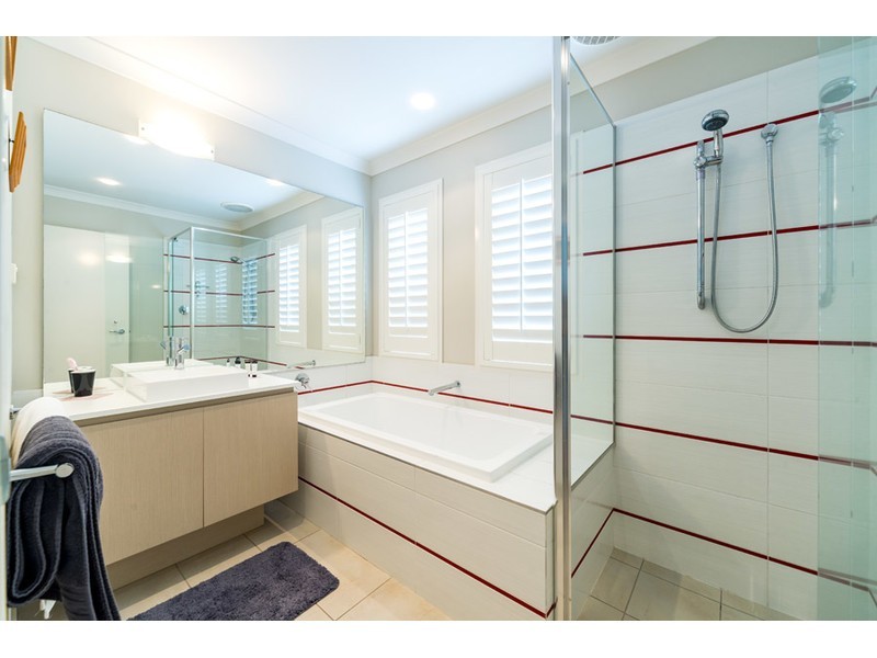 32 Stoney Creek Circuit, Ormeau QLD 4208