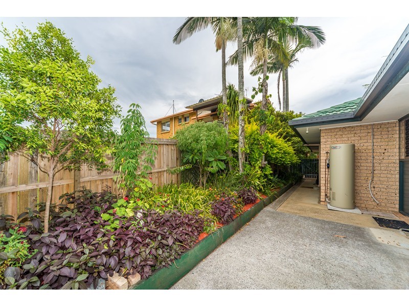 10 Lergessner Street, Biggera Waters QLD 4216