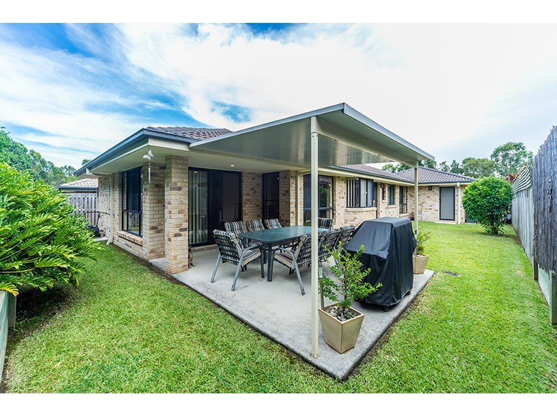 15 Matthews Crescent, Pimpama QLD 4209
