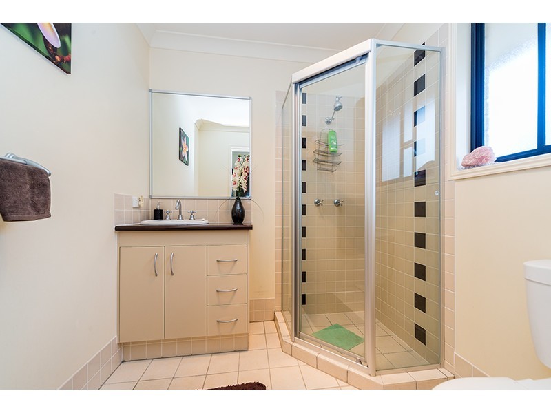 15 Matthews Crescent, Pimpama QLD 4209