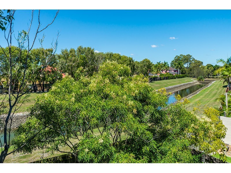 11/88 Cotlew Street East, Southport QLD 4215