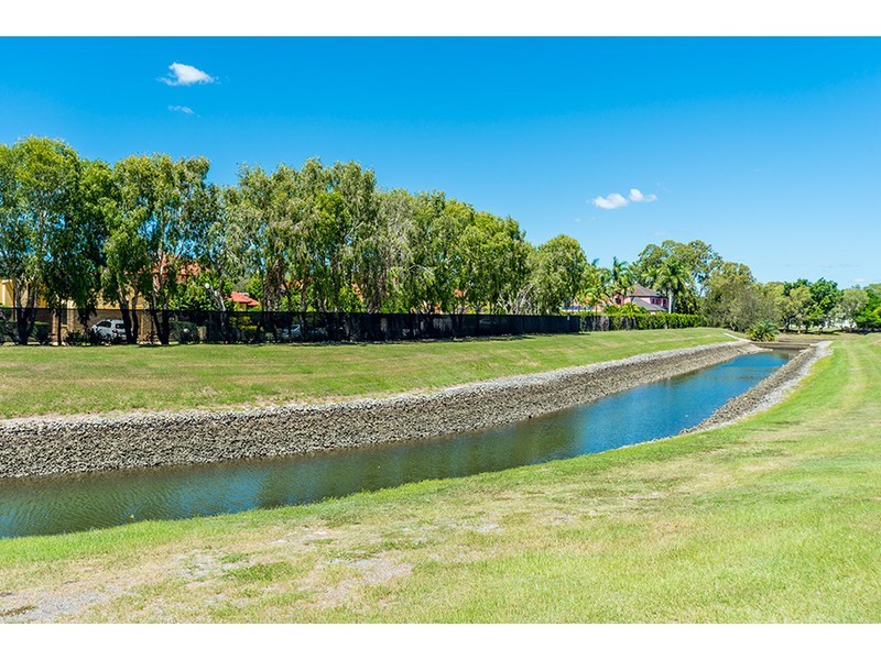 11/88 Cotlew Street East, Southport QLD 4215