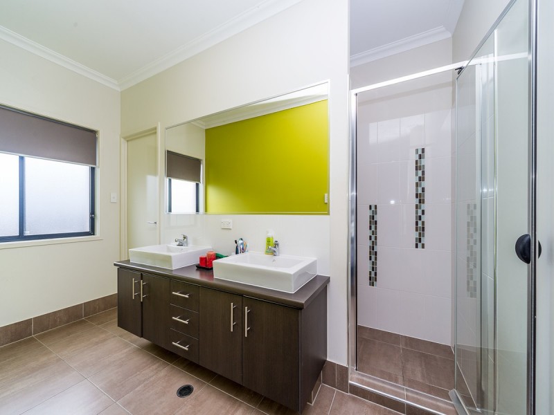 13 Murray Circuit, Upper Coomera QLD 4209