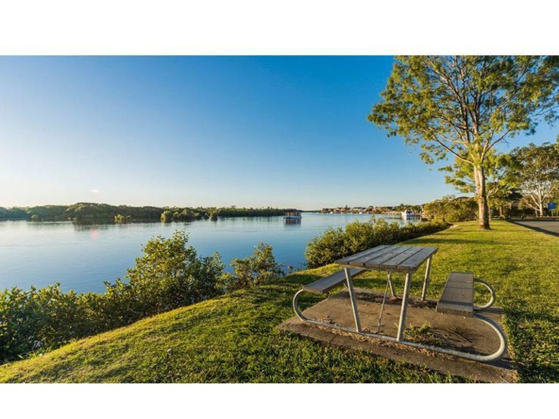 24 Zac Avenue, Coombabah QLD 4216