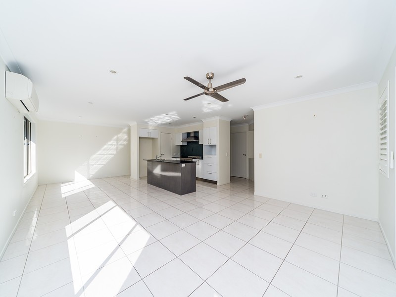 4 Summerstone Place, Maudsland QLD 4210
