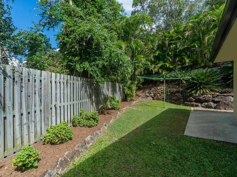 6 Woodbridge Place, Oxenford QLD 4210