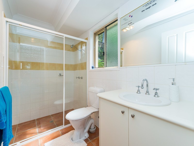 6 Woodbridge Place, Oxenford QLD 4210