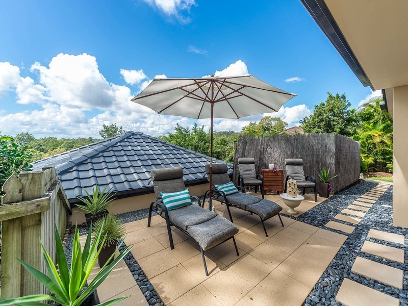 6 Woodbridge Place, Oxenford QLD 4210