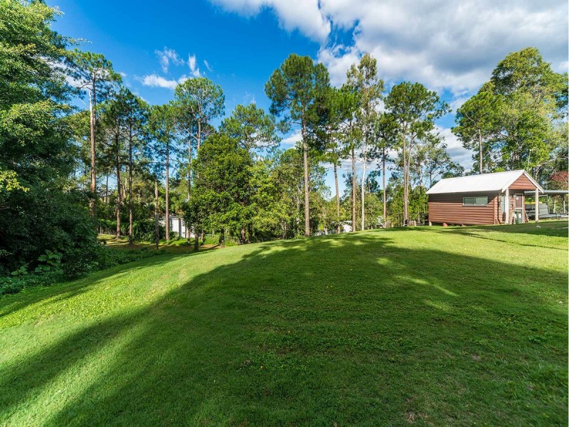 140 Glade Drive, Gaven QLD 4211