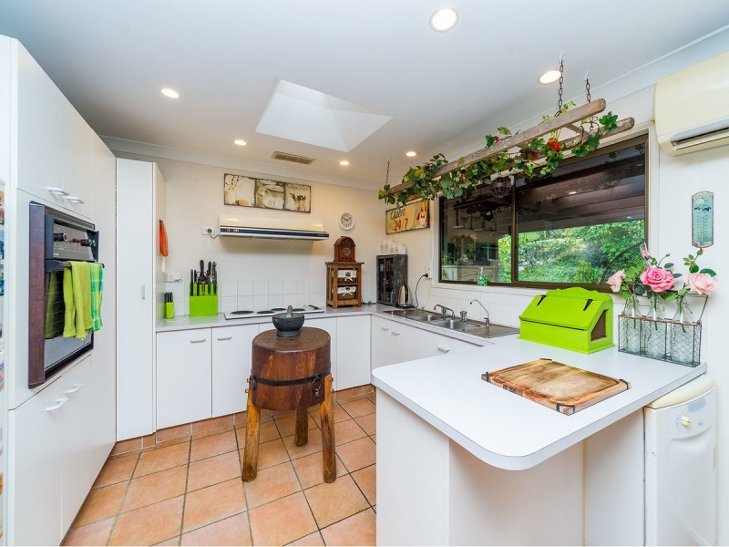 140 Glade Drive, Gaven QLD 4211