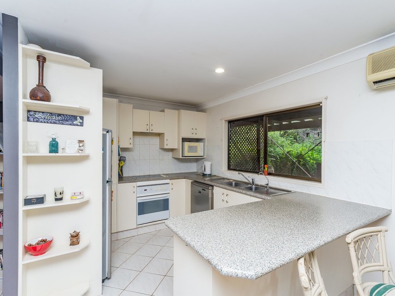 140 Glade Drive, Gaven QLD 4211