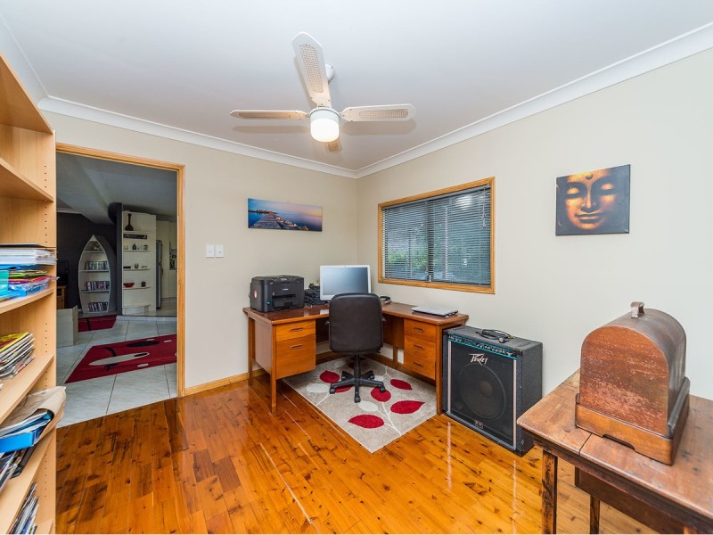 140 Glade Drive, Gaven QLD 4211