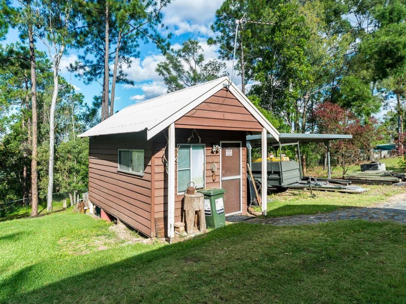140 Glade Drive, Gaven QLD 4211