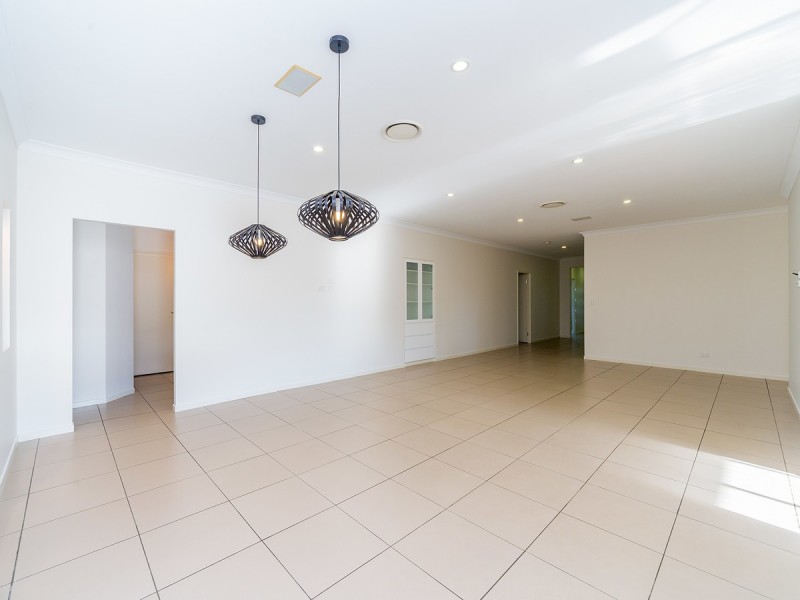 4 Savannah Avenue, Oxenford QLD 4210