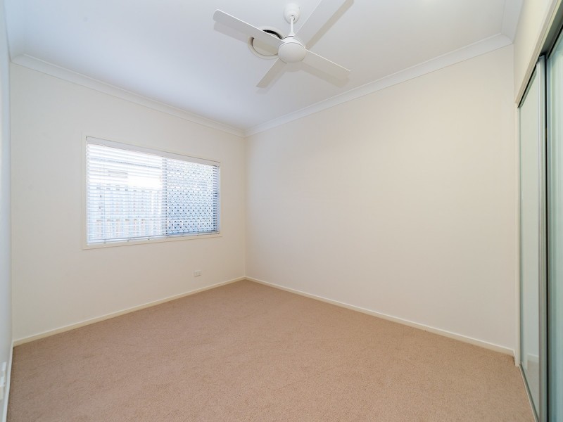 4 Savannah Avenue, Oxenford QLD 4210