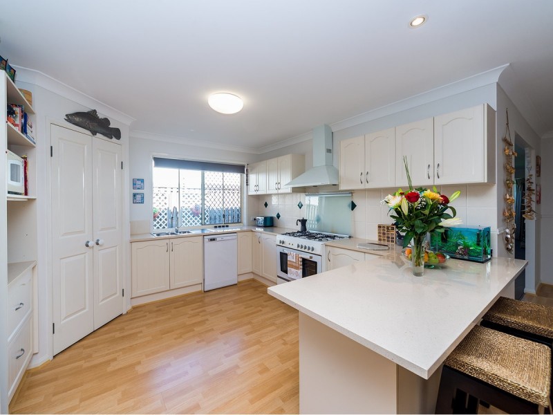 48 Brittany Drive, Oxenford QLD 4210