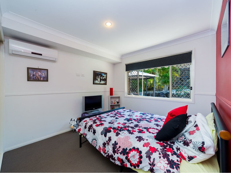 48 Brittany Drive, Oxenford QLD 4210