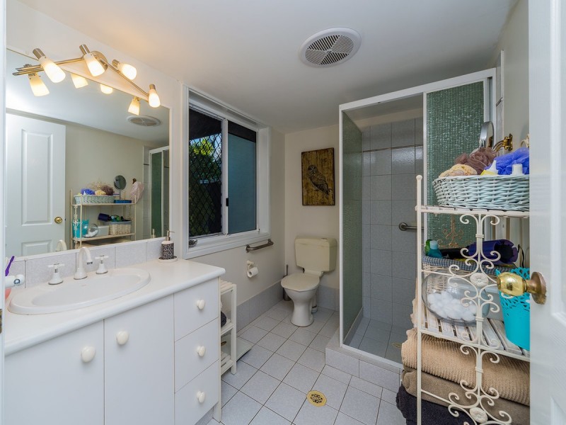 24 Andamooka Avenue, Worongary QLD 4213