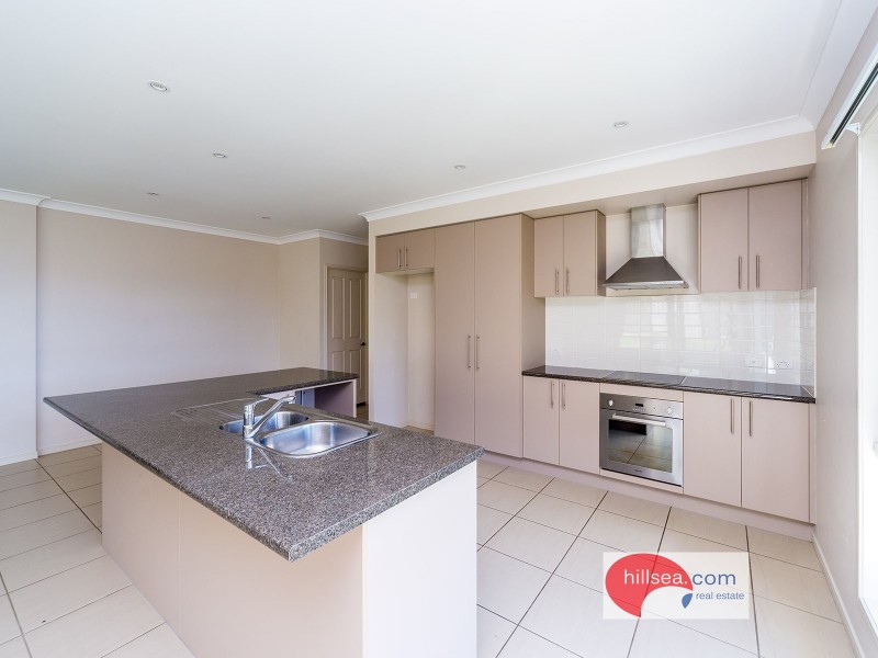 8 Macleay Circuit, Upper Coomera QLD 4209