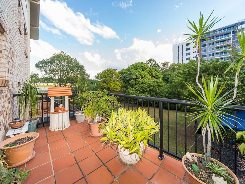 3/14-16 Spendelove Avenue, Southport QLD 4215