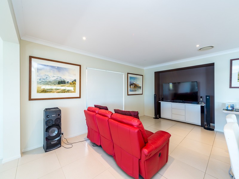 78 The Peninsula, Helensvale QLD 4212