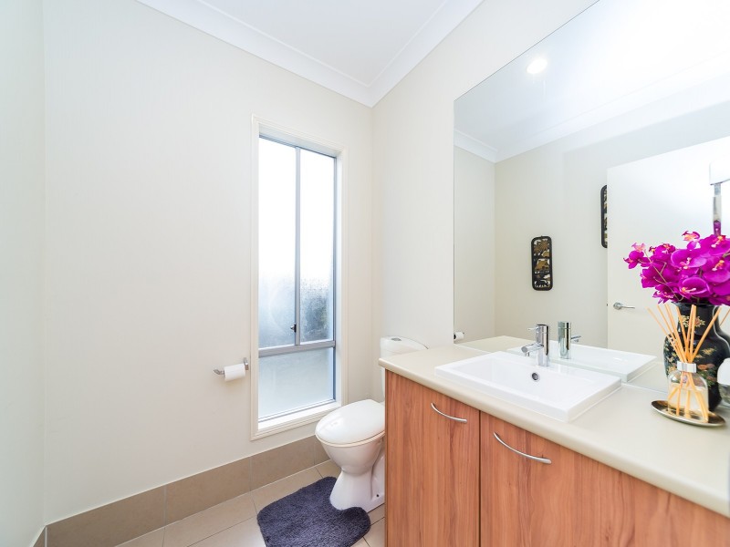 78 The Peninsula, Helensvale QLD 4212