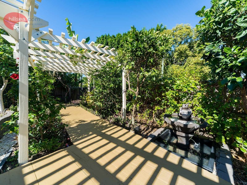 8 Tallawood Road, Coomera QLD 4209