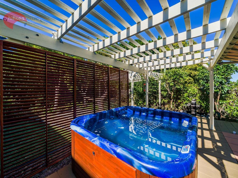 8 Tallawood Road, Coomera QLD 4209