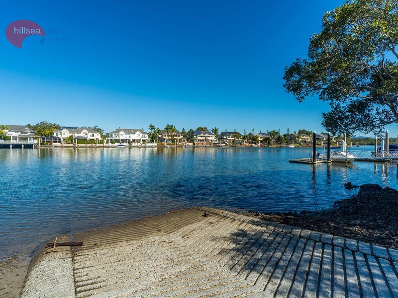 8 Tallawood Road, Coomera QLD 4209