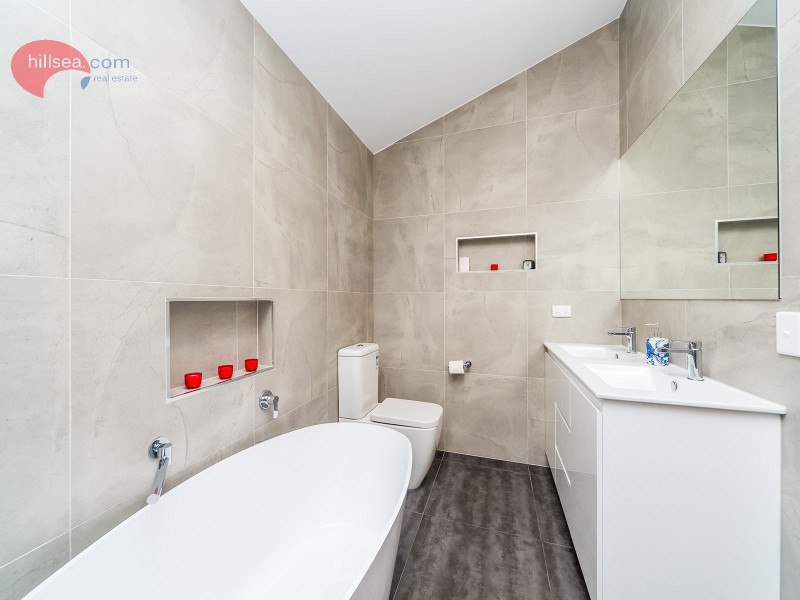 20 Flinders Avenue, Molendinar QLD 4214