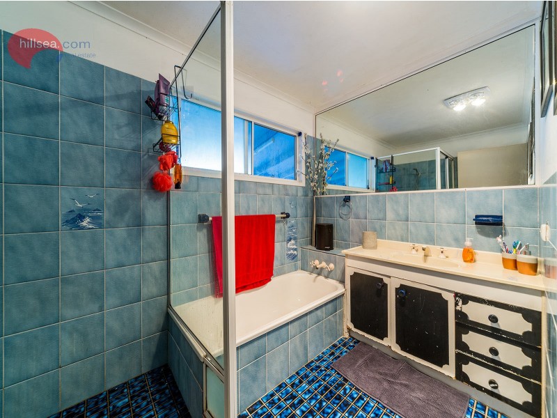 49 Riversdale Road, Oxenford QLD 4210