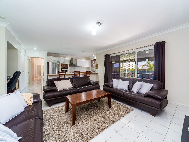 5 Lismore Drive, Helensvale QLD 4212