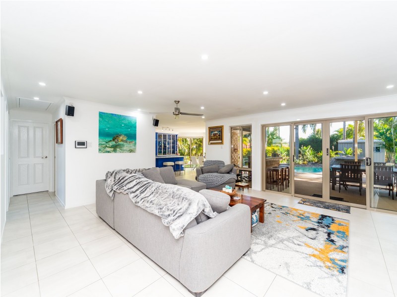 14 Balranald Court, Helensvale QLD 4212