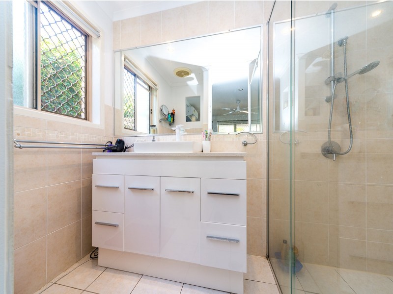 14 Balranald Court, Helensvale QLD 4212