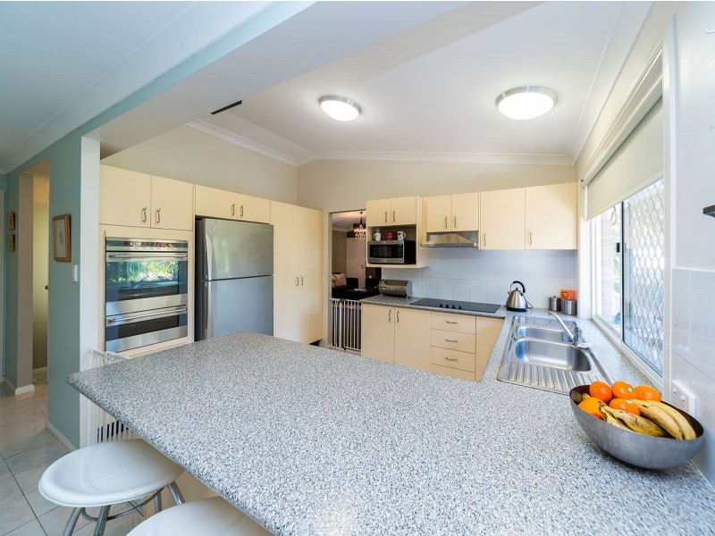 90 California Drive, Oxenford QLD 4210