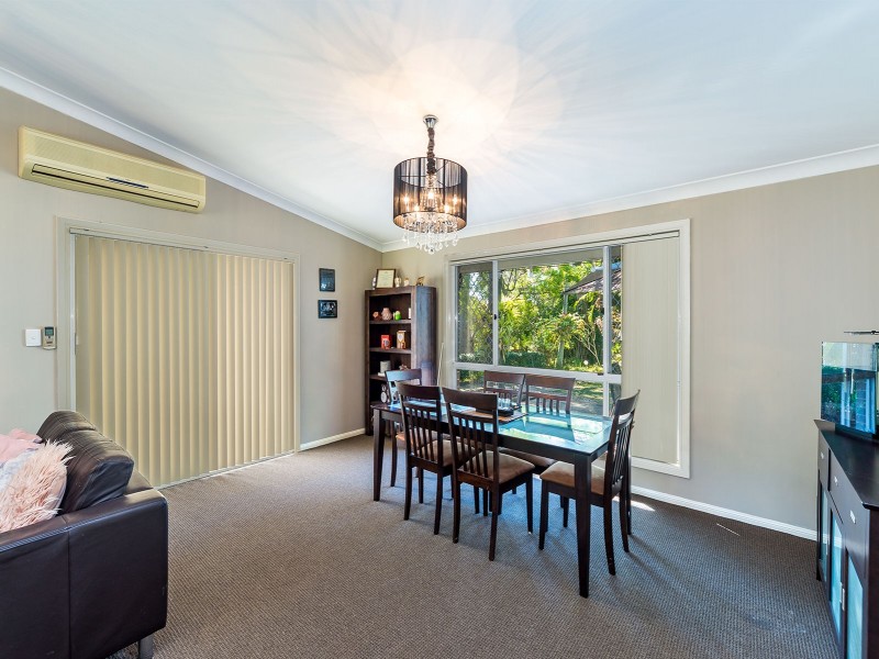 90 California Drive, Oxenford QLD 4210