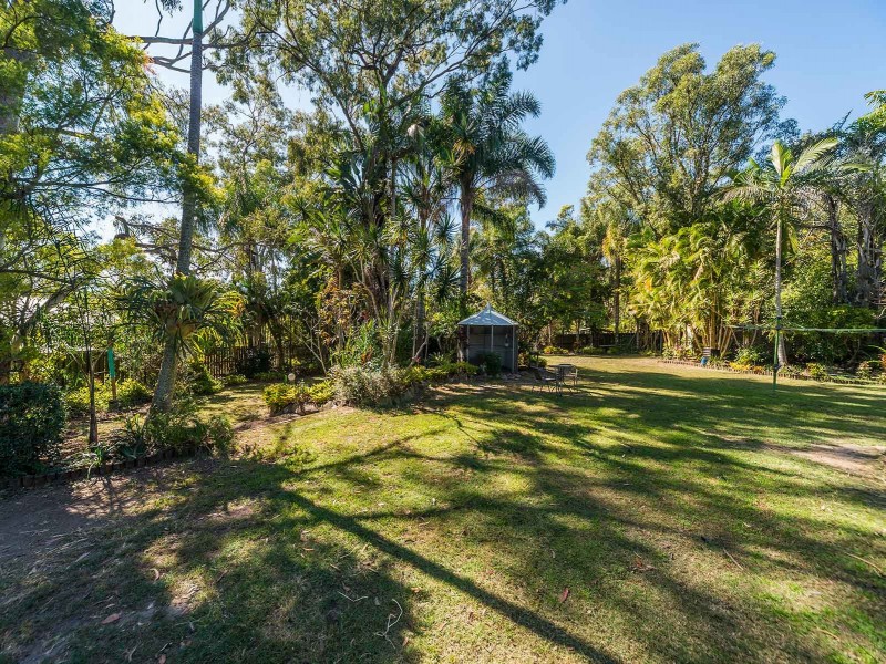 90 California Drive, Oxenford QLD 4210