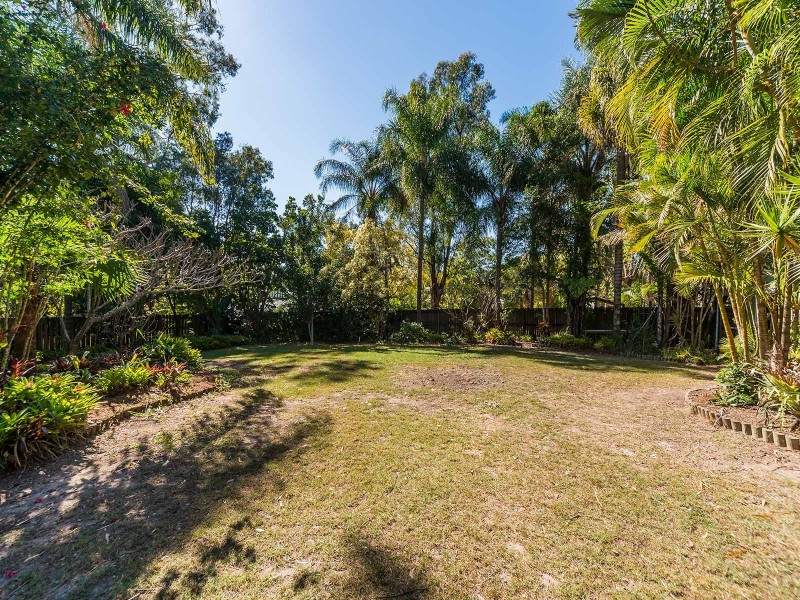 90 California Drive, Oxenford QLD 4210