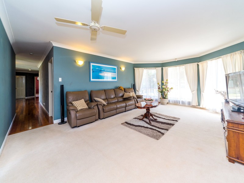 44 Barrs Avenue, Oxenford QLD 4210