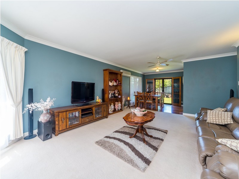 44 Barrs Avenue, Oxenford QLD 4210