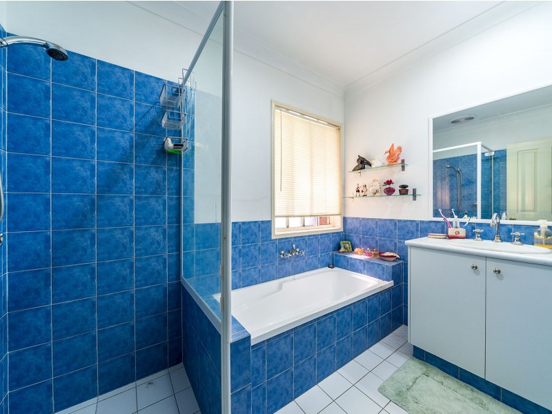 44 Barrs Avenue, Oxenford QLD 4210