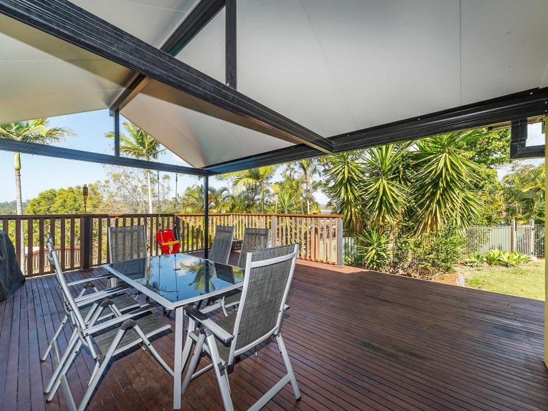 8 Nebraska Court, Oxenford QLD 4210