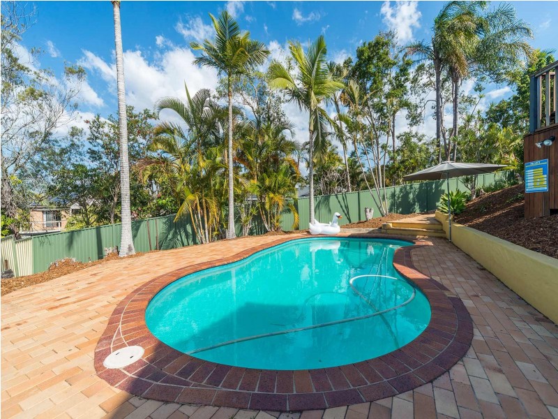 8 Nebraska Court, Oxenford QLD 4210