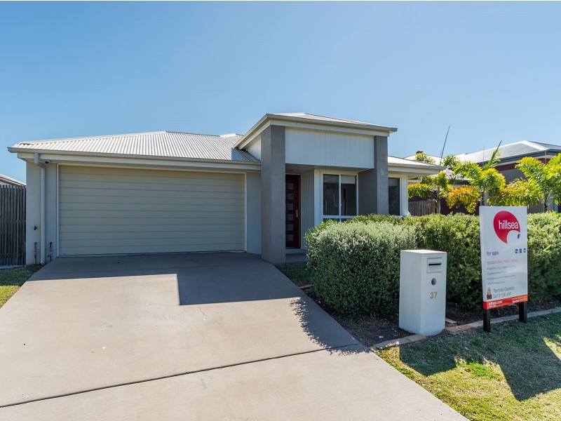 37 Kalgoorlie Street, Pimpama QLD 4209