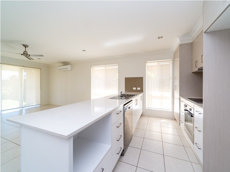 37 Kalgoorlie Street, Pimpama QLD 4209