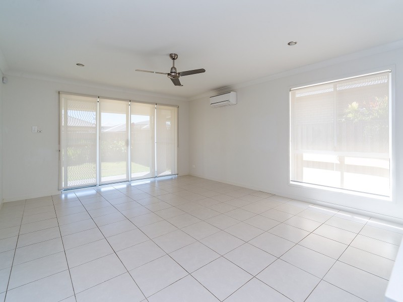 37 Kalgoorlie Street, Pimpama QLD 4209